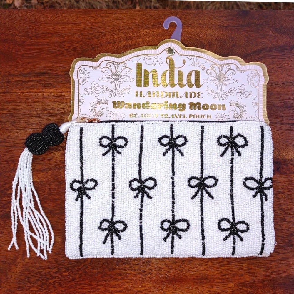 Wandering Moon Beaded Pouch Clutch White Black Bows Tassel Travel Cosmetic Bag